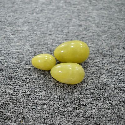 Kegel Healing Natural Yellow Olivine Quartz Jade Stone Yoni Eggs voor Vaginale Oefening Liefdesthema en hete producten