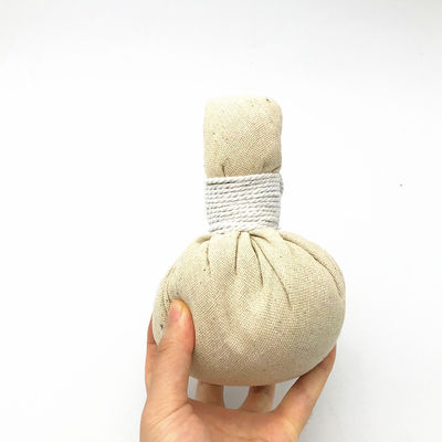 Genezende eigenschappen van Thaise kruiden met natuurlijke kruidencompress Spa Body Ball