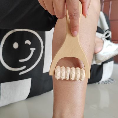 Houten gezichtsroller gezichtsgras Boom Houten massager voor trending producten Schoonheidsinstrumenten voor vrouwelijk gezicht Huidmassage