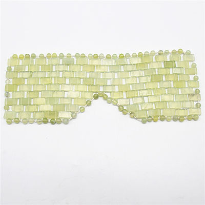 Ervaar de genezende eigenschappen van jade met een oogmasker van natuurlijke jade.