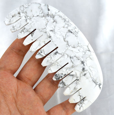 Verlicht moeiteloos de spanning van de hoofdhuid met Natura White Turquoise Jade Hair Comb Gua Sha Tools