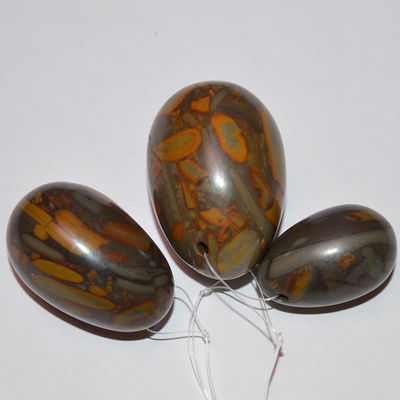 Gepolijste traditionele natuurlijke ruwe Nuwa Stone Jade Yoni eieren voor gezondheidszorg OEM ODM en technische