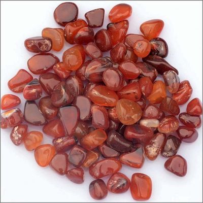 Gepolijste natuurlijke kristallen rode agate Carnelian tumble grindstenen voor Feng Shui