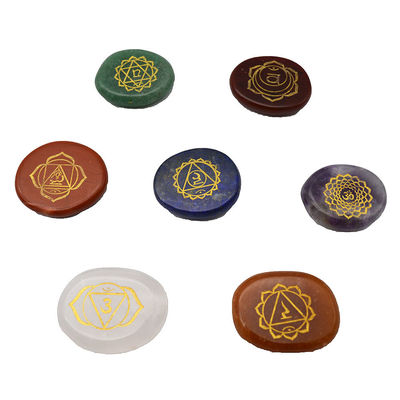 Gegraveerd, gesneden, gepolijst, Palm Pocket Stone Reiki Balancing Healing Crystal 7 Chakra Stones Sets voor Liefdesthema