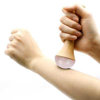 Lichaamsmassageapparaat Houten handvat Rozenkwarts voor Meridian Dredging en Gua Sha Relaxation Massage