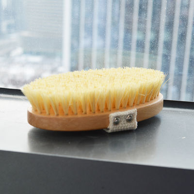 Sisal Bristle Drooglichaamborstel voor het exfoliëren van cellulitis en het masseren van droge huid in houten kleur