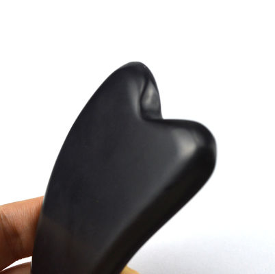 2024 Zwart Bian Steen Hartvorm Gua Sha Massage Tool Beschikbaar Logo Massager voor Spa Ontspannende Meditatie