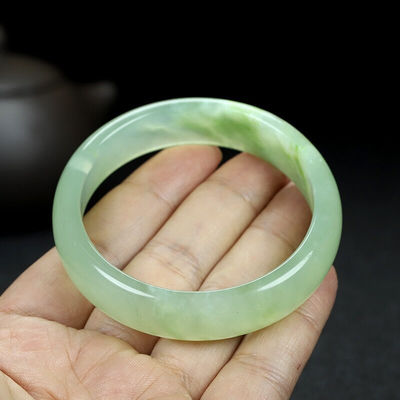 Regionaal kenmerk Natuurlijke edelsteen Groen Xiuyan Jade Armband voor mode Boutique Juwelen Lady Armbanden