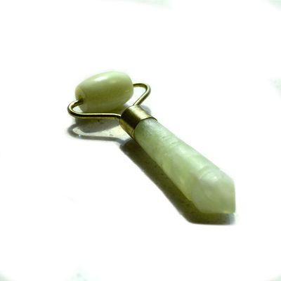 Zilveren Mini Jade Stone Gezichtsroller voor Ogen en Gezicht Anti-Aging Massage Natuurlijke Groene Jade Roller Gezichtsmassage 110 * 55mm