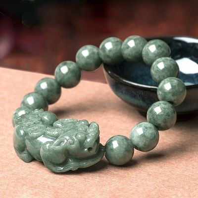 Gekerfde jadeit armband Olie Groen Pixiu Mannen En Vrouwen Charme Armbanden Accessoires Verjaardag Geschenk Ring 13mm Kralen Diameter