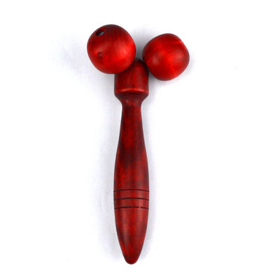 Rood of geel houten massageroller voor gezichtstherapie en rimpelbestrijding