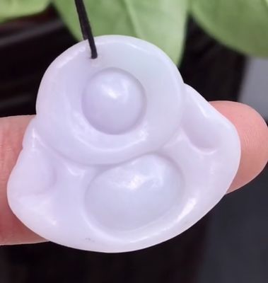 Groen Draagbare Natuurlijke Birma Paarse Gekerfde Jadeit Jade Lachende Boeddha Hanger voor Vrouwen en Kinderen Natuurlijke Kleur