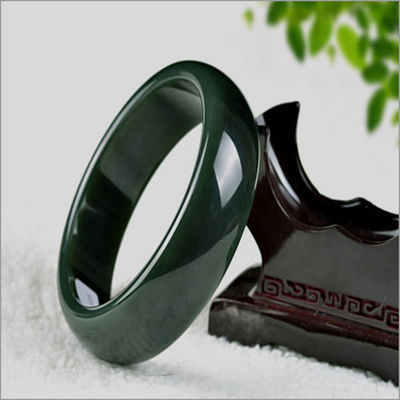 Handgemaakte Hettian Jade Nephrite Groene Armband Armband in Folk-custom stijl 54-65mm met uniek natuurlijk ontwerp