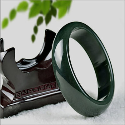 Handgemaakte Hettian Jade Nephrite Groene Armband Armband in Folk-custom stijl 54-65mm met uniek natuurlijk ontwerp