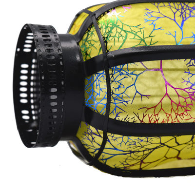 Gele Chinese Product Lantern 26cm Lengte Diameter 13cm Metaal IJzer Ideaal voor festivals
