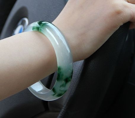 50-62mm Andere A Floating Flower Jade Armband van Natuurlijke Smaragd Jade Folk BANGLES 1 stuk
