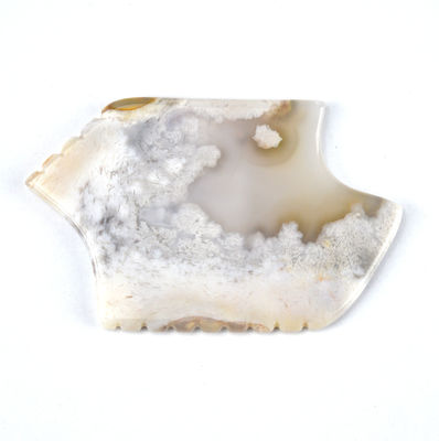 Lichaamsmassageapparatuur Eigenschappen Wit natuurlijke Guasha gezichtsmiddelen voor gezichtsspa met Sakura Agate Jade Gua Sha gezichtsmiddel