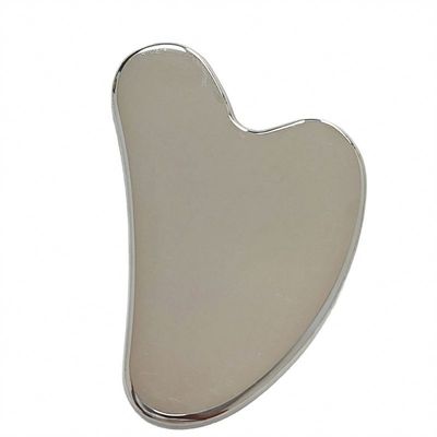 Gepersonaliseerd logo huidverzorgingstool roestvrij staal hartvormig Gua Sha Board voor gezichtslifting Metalen massager