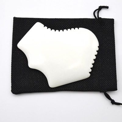 Gepersonaliseerde witte jade body massager comfortabel gua sha gezichtsmassage bord gereedschap voor lichaamscirculatie verbetering