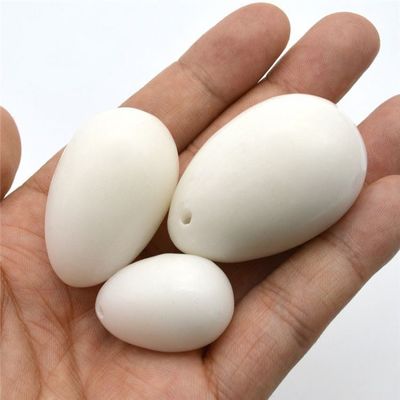 Lichaam 45*30mm Wit Jade Yoni Eggs Set Stretching Vaginal Muscles en Healing Stones voor Kegel-oefening
