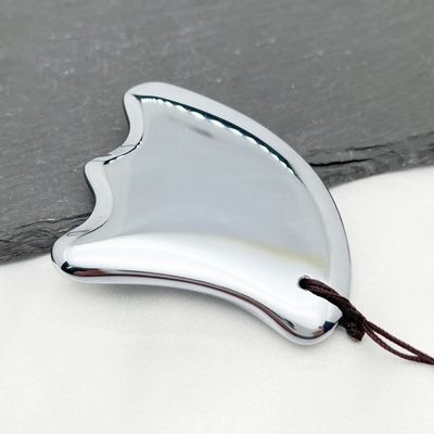 Gezichtsmassageapparaat vleugelvorm Terahertz schraapplaat lichaamsmassageapparatuur voor facelift massagebord