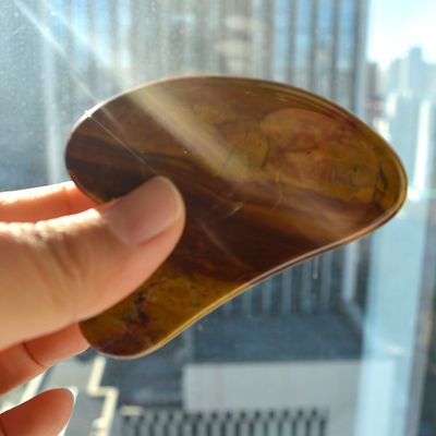 Gezichtsmassageur Hartvorm Rood Jasper Gua Sha Massage Tool voor Custom Logo Guasha Stone Body Self Skin Care Spa Massage