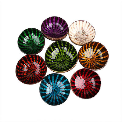 OEM/ODM Aanvaardbaar Natuurlijke Kokosmossen Schelp Bowl Design Ornament Lackeerde Kokosmossen van Regionaal Kenmerk