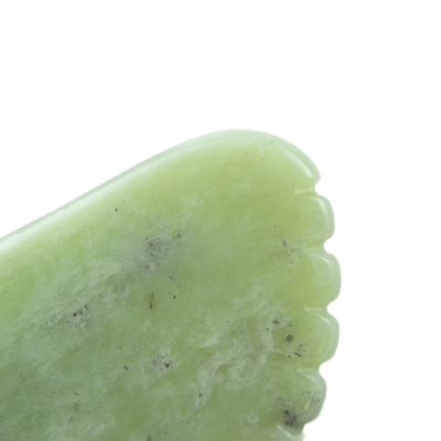 Ervaar de voordelen van een volledige lichaamsmassage met een natuurlijke steengraaftool en een eigen merk Xiuyan Jade Green Guasha