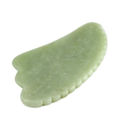 Body massage apparatuur handleiding GuaSha gereedschap gemaakt van natuurlijke groene Xiuyan Jade voor kaaklijn sculpting en zwelling vermindering