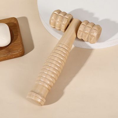 Gepersonaliseerd logo beschikbaard Bruin Hout Dubbel Roller Massage Stick voor zelfzorg en handmatige Guasha lichaam behandeling