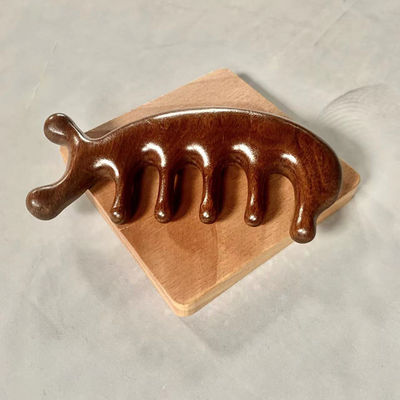 Hoofdmassageapparatuur 2023 Natuurlijk sandelhout Gua Sha Scalp Massage Kam Houten Guasha Gereedschap voor haarverzorging en hoofd ontspanning