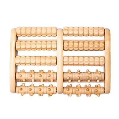Houten voetmassagerroller voor persoonlijke stressverlichting en ontspanning in bruin hout