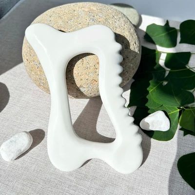 Aanpasbaar Gua Sha massagetool Creme Guasha Stone Board voor het schrapen van zacht weefsel op de achterpoten armen nek schouder SPA