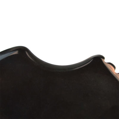 Spiermassage Functie Driehoekige vorm Natuurlijke zwarte Bian Steen Gua Sha Schraapbord voor gezichts- en lichaamsmassage Spa