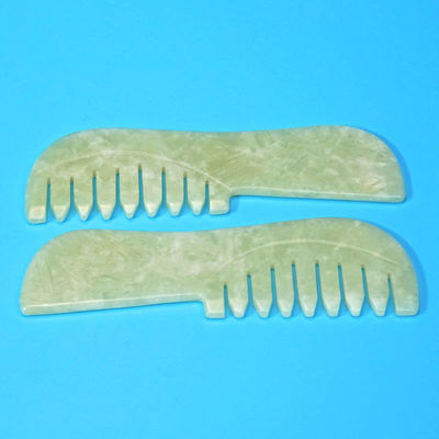 Voorraad Groen Schrapen Jade Gua Sha Steen Gezichtsmassage Guasha Kam Gereedschappen Xiuyu Kam met aangepast logo beschikbaar