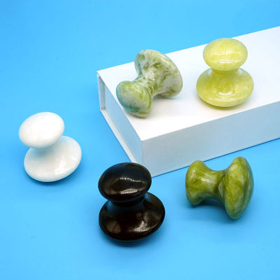 Groene natuurlijke jade paddenstoel vorm massagesteen voor spiermassage en gezichtsschoonheid Gezondheid massage ontspanning in 2024