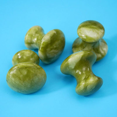 Groene natuurlijke jade paddenstoel vorm massagesteen voor spiermassage en gezichtsschoonheid Gezondheid massage ontspanning in 2024