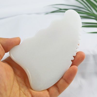 Gepersonaliseerd logo beschikbaard Witte Jade Gua Sha Stone Gezichtsmassage voor anti-aging behandeling