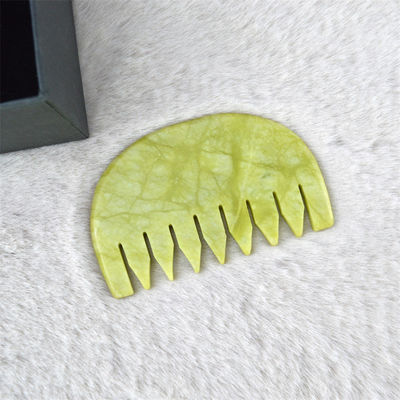 Gepersonaliseerd logo beschikbaar Pure natuurlijke Xiuyan Jade Stone Comb Hoofd Scalp Guasha Massage Tool Low MOQ Gua Sha Comb