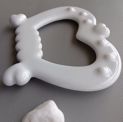 Ervaar de voordelen van gepersonaliseerd logo keramische Gua Sha Stone voor spiermassage
