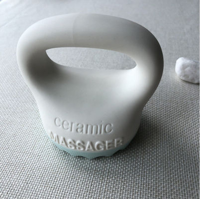 Lichaamsmassageapparatuur 2024 Wit keramisch Gua Sha Schrapen Massageborstel voor Scalp Kam Hoofdtherapie en Gezicht Schoonheid Tool