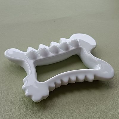 Gepersonaliseerde logo massagetools Microcrystalline keramische Gua Sha Schraper Tool voor het ontspannen van lichaam en gezicht