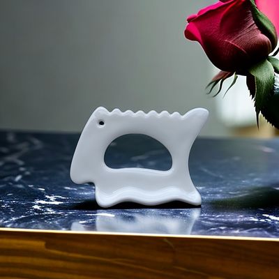 Keramische Gua Sha Gezicht Tool Schraper Board voor populair ontwerp Wit klei lichaam Guasha massager