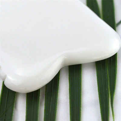 Eigenschappen Lichaamsmassageapparatuur Natuurlijke witte jade witte steen Gua Sha Schrapen Gereedschap voor lichaamsgezondheid Massage