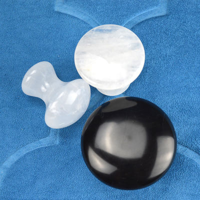 Natuurlijke heldere kwarts Gua Sha Massage Mushroom Shape Stone voor gezichts- en lichaamsmassage Massage Tools