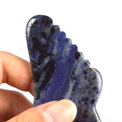 2024 Blauw Sodalite Stone Gua Sha Scraping Massager Comfortabel massagetool voor het verwijderen van rimpels in het gezicht en huid schoonheid