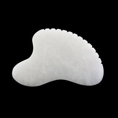 Custom Logo Crystal Heart White Jade Stone Gua Sha Scraping Massage Tool voor Acupunctuur Therapie Gezichtsmassage