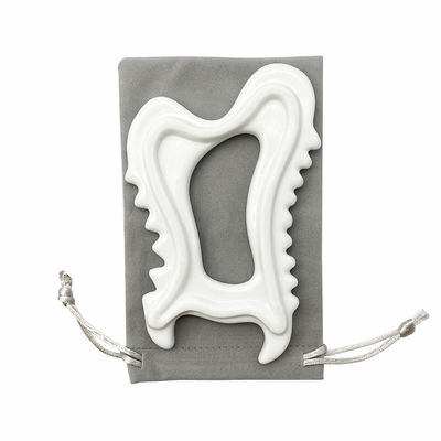 Keramische Gua Sha gezichtsmiddelen voor gezichtsverzorging Makkelijk te vervoeren Luxe dooszak en gids cadeautjes voor vrouwen