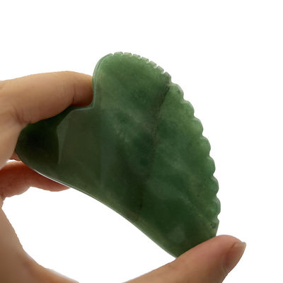 Gezichtsschrapen Huidlifting met groene Aventurine Gua Sha en hartvormig ontwerp
