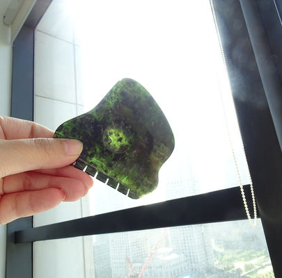 Jade steen natuurlijke Nanyang zwart-groen Guasha schrapen massage Gua Sha voor het activeren van Qi en het drogen van onderpand